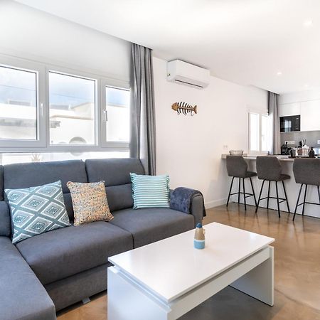 2 Apartments Sea Breeze Фамара Экстерьер фото