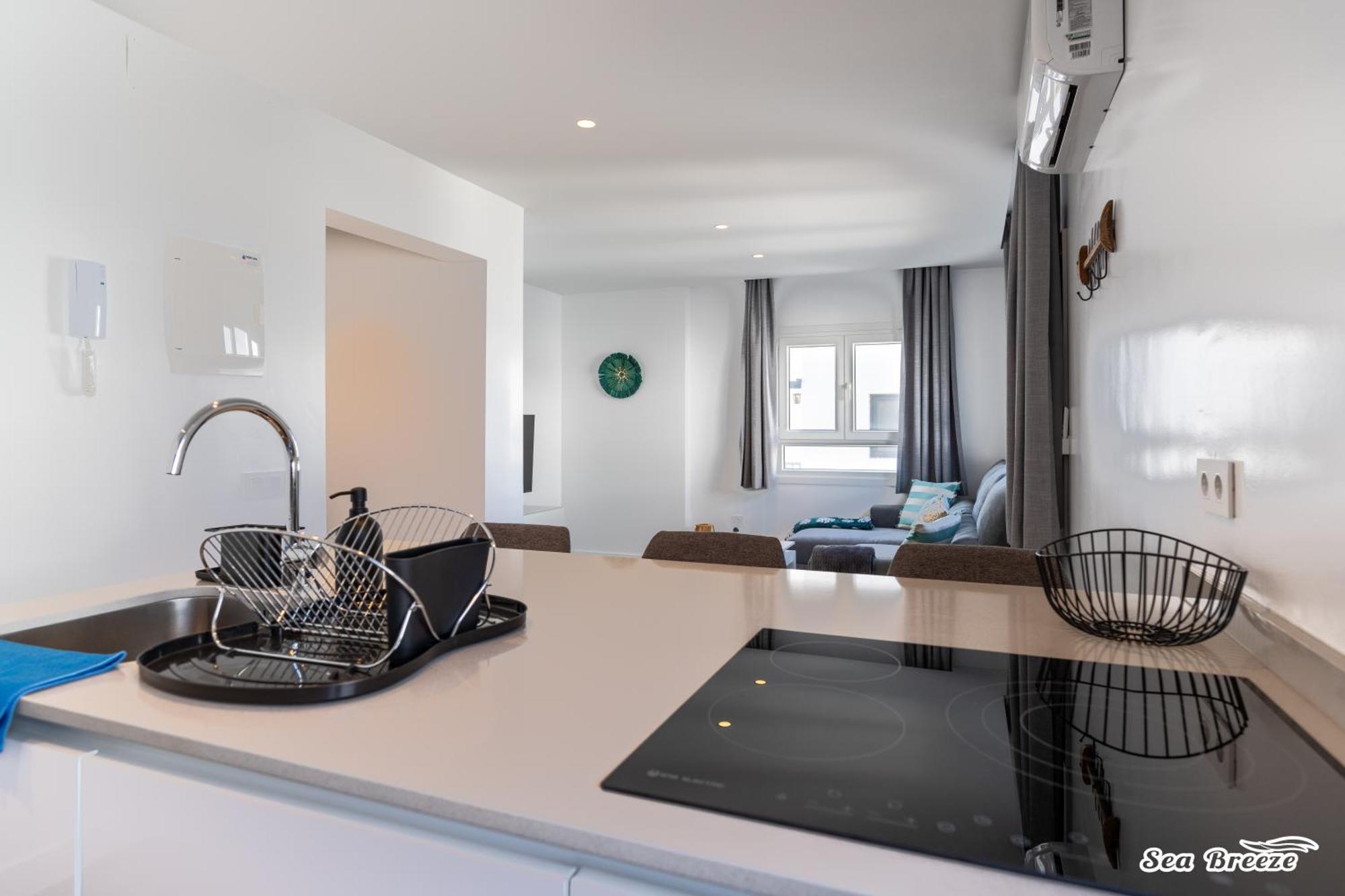 2 Apartments Sea Breeze Фамара Экстерьер фото