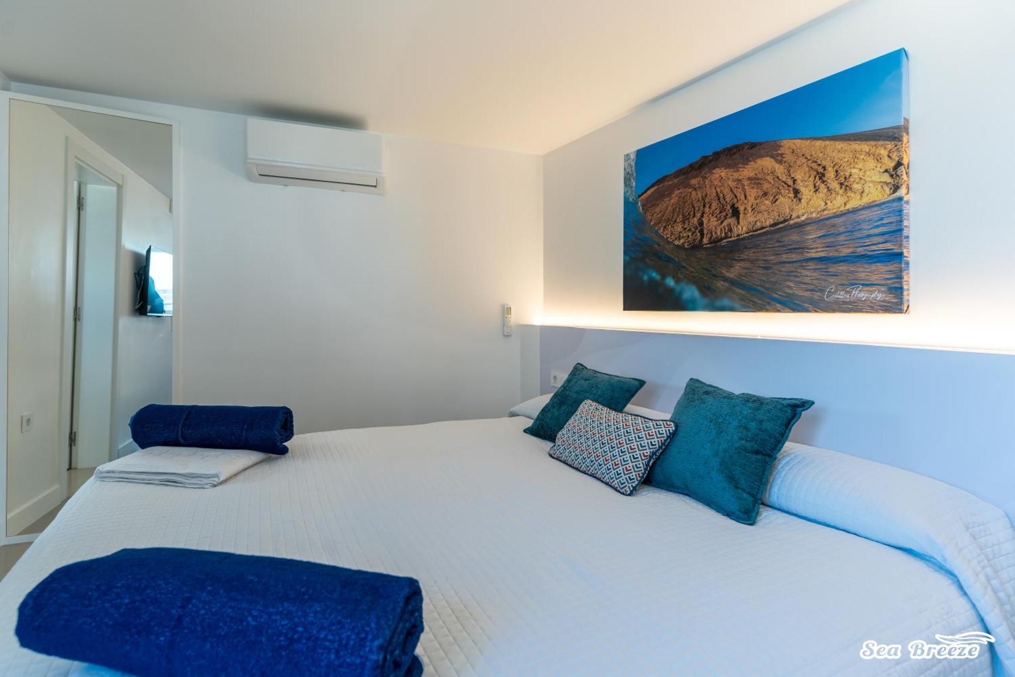 2 Apartments Sea Breeze Фамара Экстерьер фото