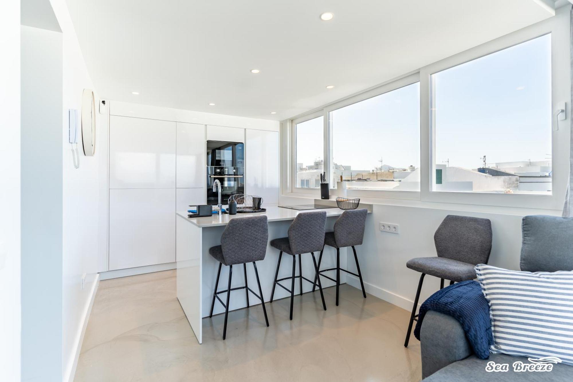 2 Apartments Sea Breeze Фамара Экстерьер фото